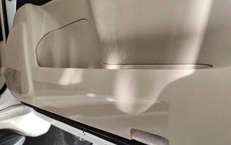 Toyota Land Cruiser Prado 150 рестайлинг 2, 2013 год, 3 499 000 рублей, 17 фотография