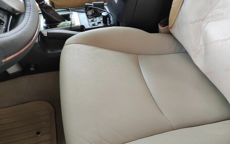 Toyota Land Cruiser Prado 150 рестайлинг 2, 2013 год, 3 499 000 рублей, 28 фотография