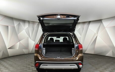 Mitsubishi Outlander III рестайлинг 3, 2021 год, 2 455 000 рублей, 19 фотография