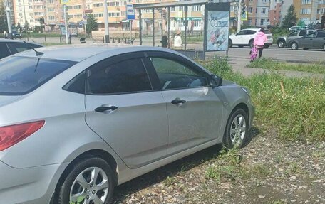 Hyundai Solaris II рестайлинг, 2012 год, 630 000 рублей, 6 фотография