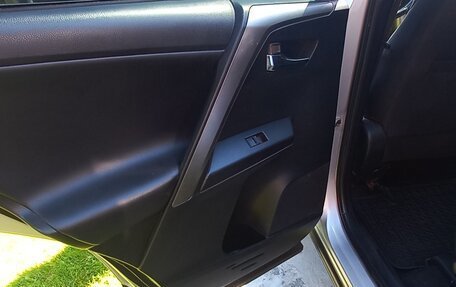 Toyota RAV4, 2018 год, 2 350 000 рублей, 15 фотография
