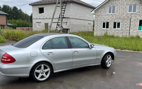 Mercedes-Benz E-Класс, 2002 год, 700 000 рублей, 7 фотография