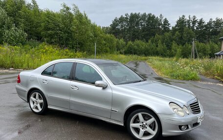 Mercedes-Benz E-Класс, 2002 год, 700 000 рублей, 8 фотография