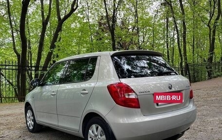 Skoda Fabia II, 2014 год, 800 000 рублей, 3 фотография