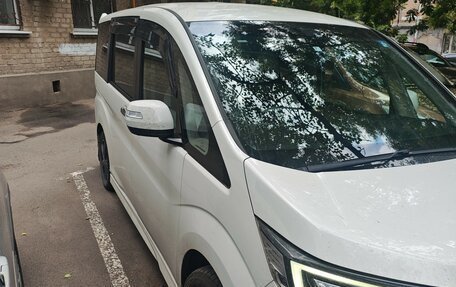 Honda Stepwgn IV, 2020 год, 3 100 000 рублей, 2 фотография