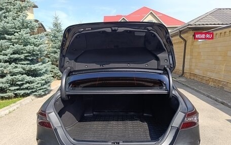 Toyota Camry, 2020 год, 2 650 000 рублей, 18 фотография