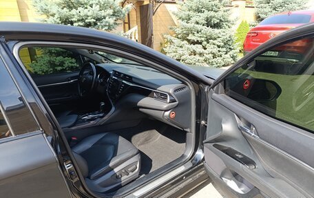 Toyota Camry, 2020 год, 2 650 000 рублей, 21 фотография