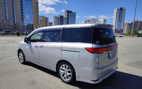 Nissan Elgrand III, 2018 год, 2 970 000 рублей, 2 фотография