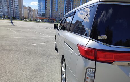 Nissan Elgrand III, 2018 год, 2 970 000 рублей, 3 фотография