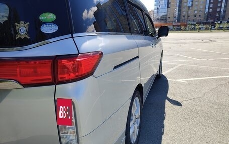 Nissan Elgrand III, 2018 год, 2 970 000 рублей, 5 фотография