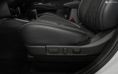 Mitsubishi Outlander III рестайлинг 3, 2022 год, 3 100 000 рублей, 21 фотография