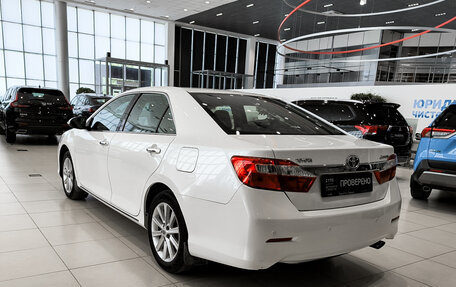 Toyota Camry, 2014 год, 1 680 000 рублей, 8 фотография