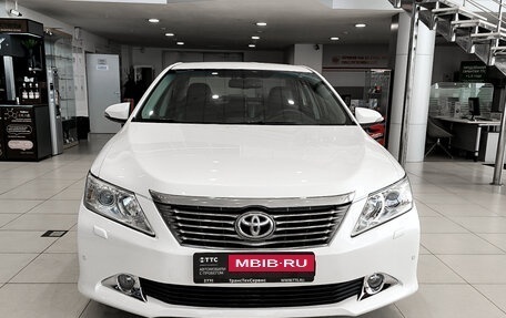 Toyota Camry, 2014 год, 1 680 000 рублей, 2 фотография