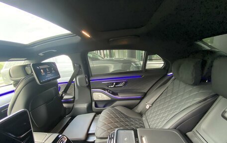 Mercedes-Benz S-Класс, 2025 год, 26 000 000 рублей, 18 фотография