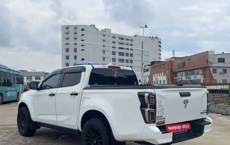 Isuzu D-Max, 2022 год, 3 540 000 рублей, 6 фотография