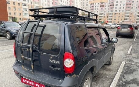 Chevrolet Niva I рестайлинг, 2013 год, 630 000 рублей, 4 фотография