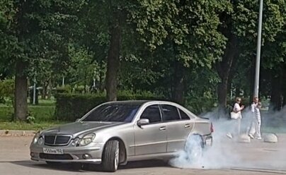 Mercedes-Benz E-Класс, 2003 год, 500 000 рублей, 5 фотография