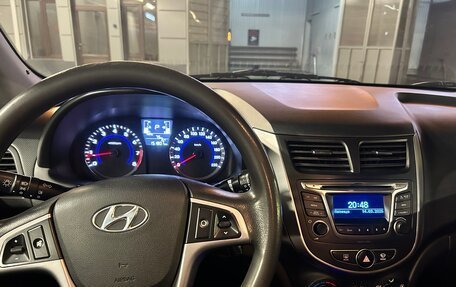 Hyundai Solaris II рестайлинг, 2014 год, 880 000 рублей, 7 фотография