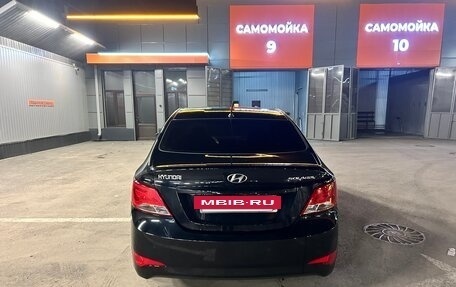Hyundai Solaris II рестайлинг, 2014 год, 880 000 рублей, 3 фотография