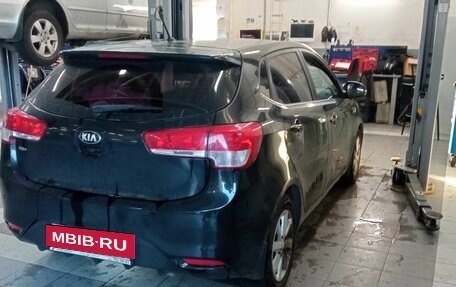 KIA Rio III рестайлинг, 2015 год, 990 000 рублей, 3 фотография