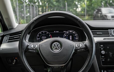 Volkswagen Passat B8 рестайлинг, 2019 год, 2 370 000 рублей, 5 фотография