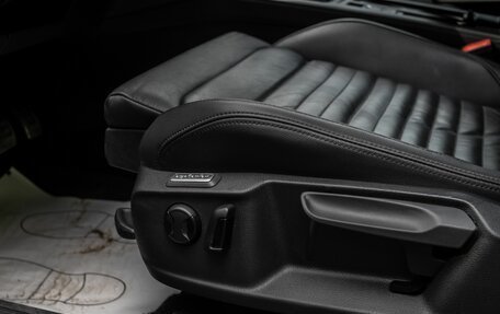 Volkswagen Passat B8 рестайлинг, 2019 год, 2 370 000 рублей, 12 фотография