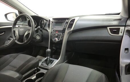 Hyundai i30 II рестайлинг, 2014 год, 790 000 рублей, 13 фотография