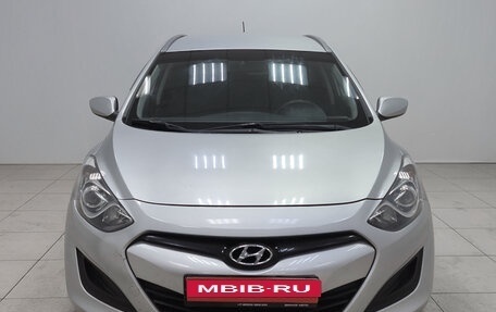 Hyundai i30 II рестайлинг, 2014 год, 790 000 рублей, 2 фотография