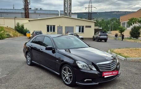 Mercedes-Benz E-Класс, 2010 год, 1 435 000 рублей, 4 фотография
