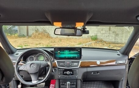 Mercedes-Benz E-Класс, 2010 год, 1 435 000 рублей, 9 фотография