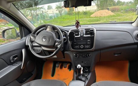 Renault Sandero II рестайлинг, 2018 год, 880 000 рублей, 2 фотография