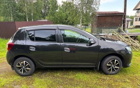 Renault Sandero II рестайлинг, 2018 год, 880 000 рублей, 10 фотография