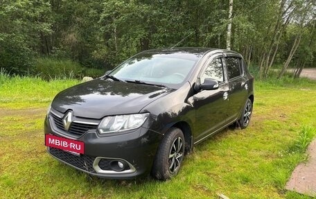 Renault Sandero II рестайлинг, 2018 год, 880 000 рублей, 11 фотография