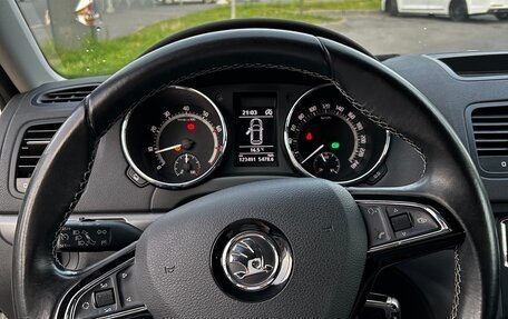 Skoda Yeti I рестайлинг, 2017 год, 1 400 000 рублей, 5 фотография