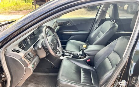 Honda Accord IX рестайлинг, 2013 год, 1 735 000 рублей, 14 фотография