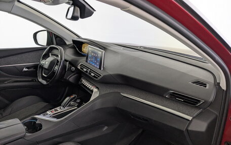 Peugeot 3008 II, 2018 год, 1 650 000 рублей, 11 фотография