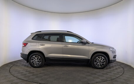 Skoda Karoq I, 2021 год, 1 800 000 рублей, 4 фотография
