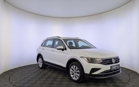 Volkswagen Tiguan II, 2021 год, 1 850 000 рублей, 3 фотография
