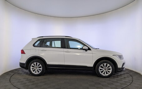Volkswagen Tiguan II, 2021 год, 1 850 000 рублей, 4 фотография