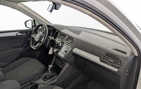 Volkswagen Tiguan II, 2021 год, 1 850 000 рублей, 11 фотография