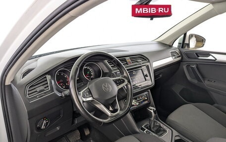 Volkswagen Tiguan II, 2021 год, 1 850 000 рублей, 16 фотография