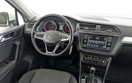 Volkswagen Tiguan II, 2021 год, 1 850 000 рублей, 29 фотография