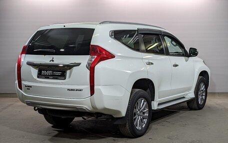 Mitsubishi Pajero Sport III рестайлинг, 2018 год, 2 600 000 рублей, 5 фотография