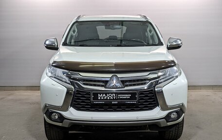 Mitsubishi Pajero Sport III рестайлинг, 2018 год, 2 600 000 рублей, 2 фотография