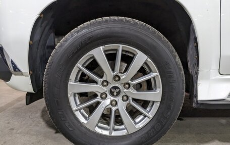 Mitsubishi Pajero Sport III рестайлинг, 2018 год, 2 600 000 рублей, 13 фотография