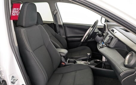 Toyota RAV4, 2019 год, 2 100 000 рублей, 23 фотография