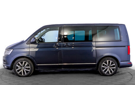 Volkswagen Multivan T6 рестайлинг, 2019 год, 4 750 000 рублей, 8 фотография