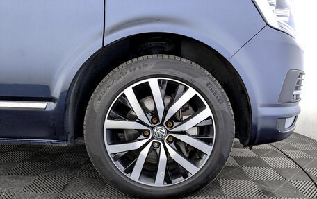 Volkswagen Multivan T6 рестайлинг, 2019 год, 4 750 000 рублей, 18 фотография