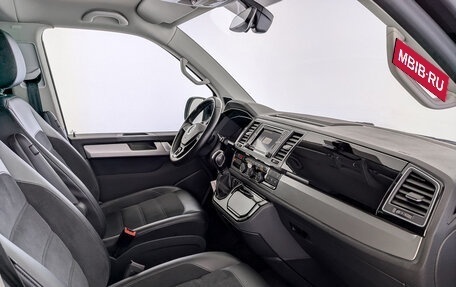Volkswagen Multivan T6 рестайлинг, 2019 год, 4 750 000 рублей, 11 фотография