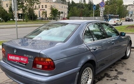 BMW 5 серия, 2001 год, 900 000 рублей, 3 фотография